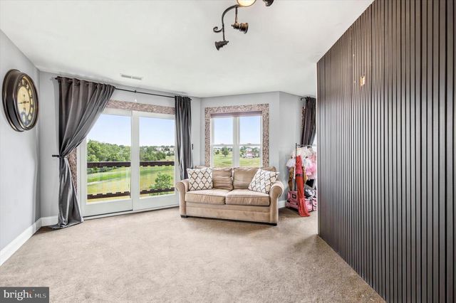 535 CHAMPIONSHIP DR, Harleysville, PA 19438