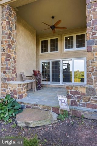 535 CHAMPIONSHIP DR, Harleysville, PA 19438