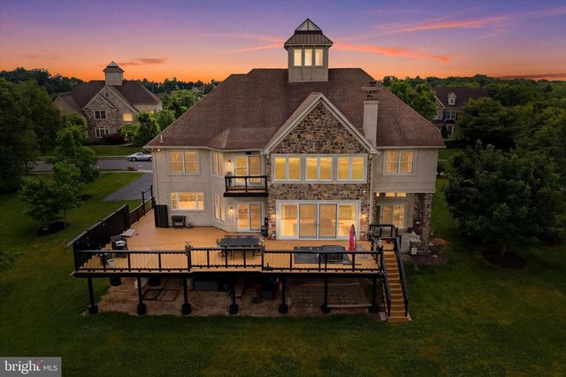535 CHAMPIONSHIP DR, Harleysville, PA 19438