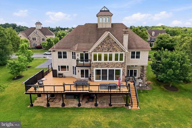 535 CHAMPIONSHIP DR, Harleysville, PA 19438