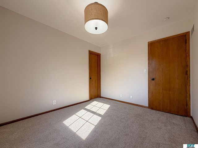 8031 Basswood Court, Lincoln, NE 68506