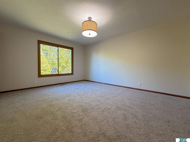 8031 Basswood Court, Lincoln, NE 68506