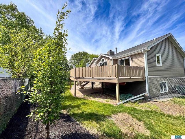 8031 Basswood Court, Lincoln, NE 68506