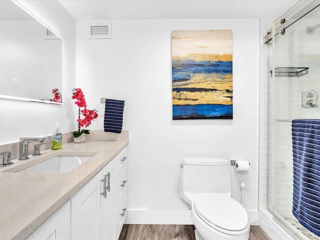 4300 N Ocean Boulevard 7H, Fort Lauderdale, FL 33308