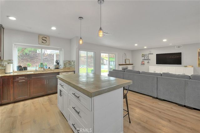 915 Auburndale, Corona, CA 92878