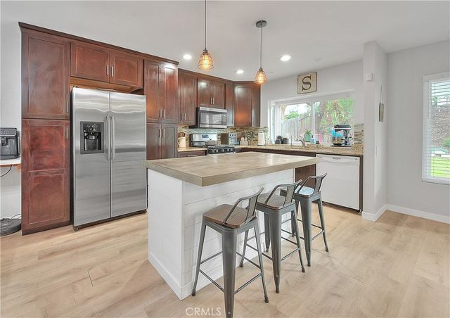 915 Auburndale, Corona, CA 92878