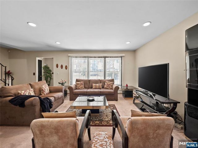 5 Woodland Road, Bloomfield, NJ 07003