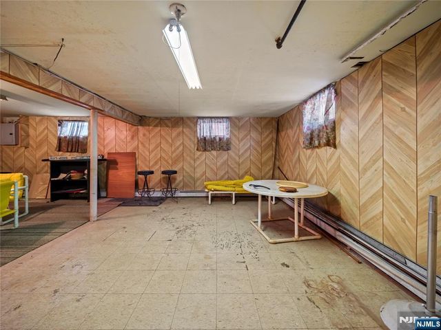 5 Woodland Road, Bloomfield, NJ 07003