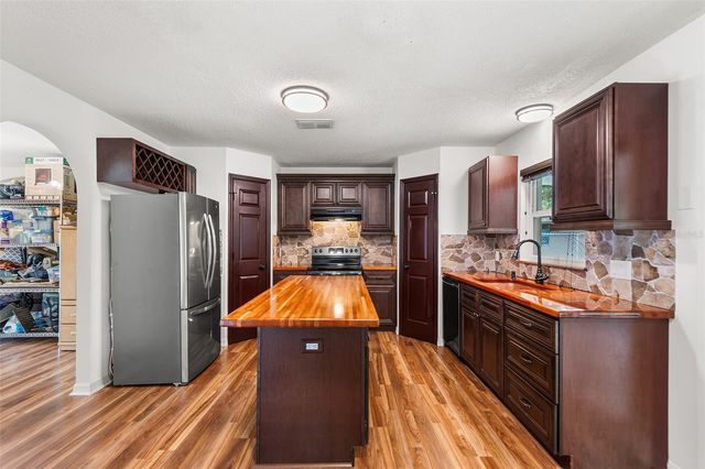 803 MOUNTBATTEN LANE, Kissimmee, FL 34758
