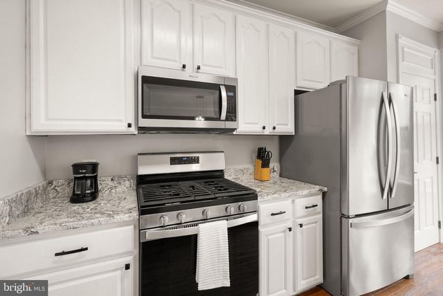 21078 ROAMING SHORES TER, Ashburn, VA 20147