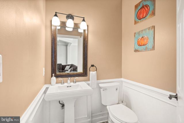 21078 ROAMING SHORES TER, Ashburn, VA 20147