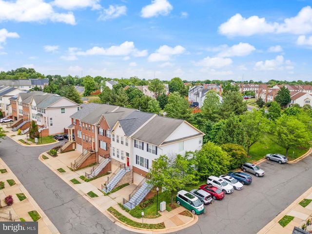 21078 ROAMING SHORES TER, Ashburn, VA 20147