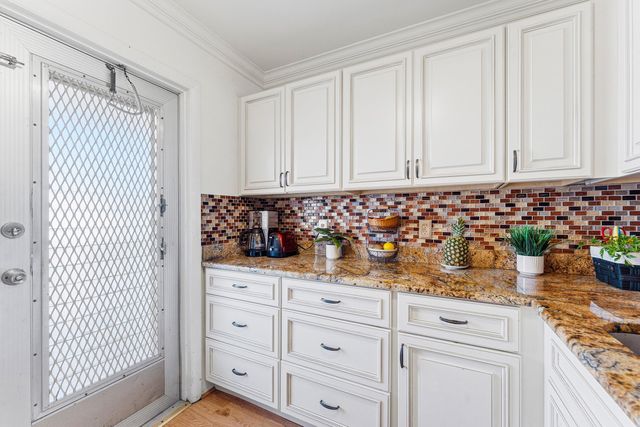 2191 NE 1st Court 202, Boynton Beach, FL 33435