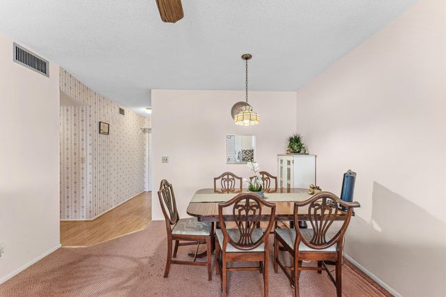 2191 NE 1st Court 202, Boynton Beach, FL 33435