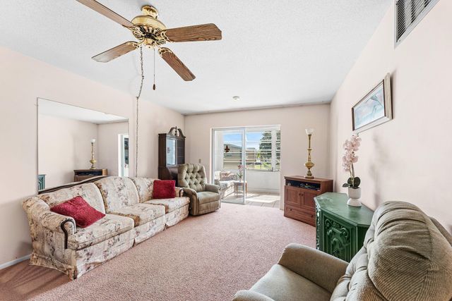 2191 NE 1st Court 202, Boynton Beach, FL 33435