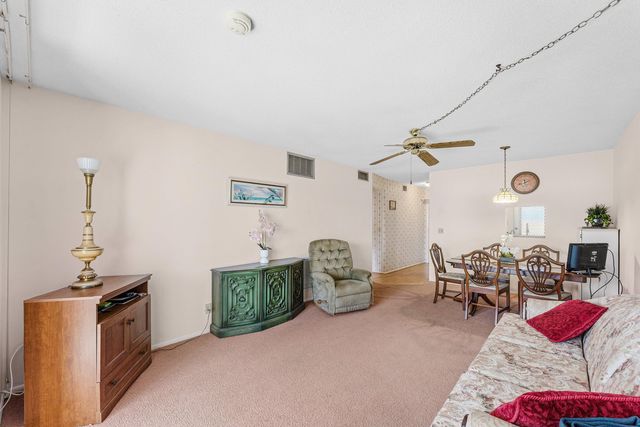 2191 NE 1st Court 202, Boynton Beach, FL 33435