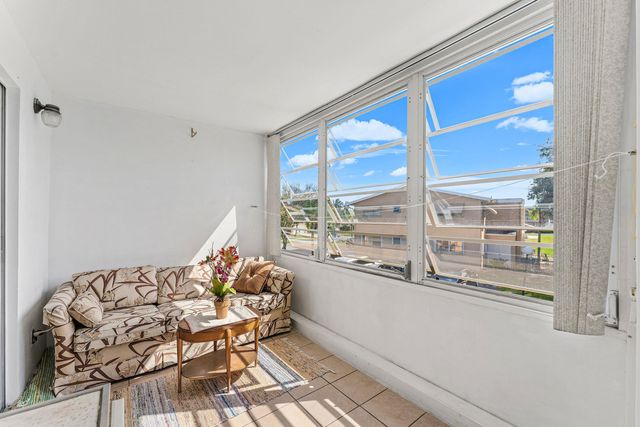 2191 NE 1st Court 202, Boynton Beach, FL 33435