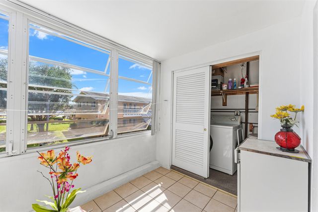 2191 NE 1st Court 202, Boynton Beach, FL 33435