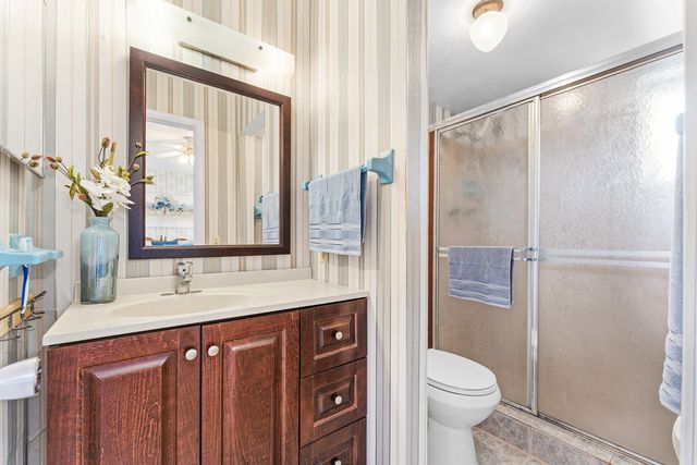 2191 NE 1st Court 202, Boynton Beach, FL 33435