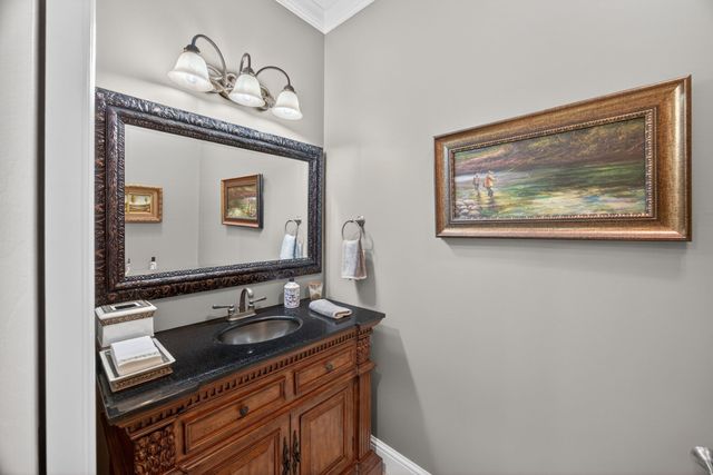 211 Tomlon Rd, Crossville, TN 38555