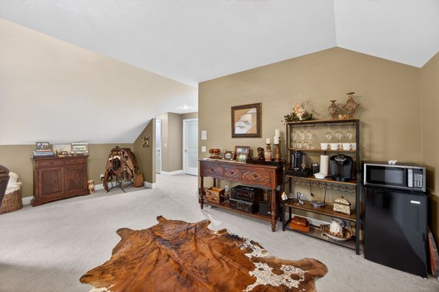 211 Tomlon Rd, Crossville, TN 38555