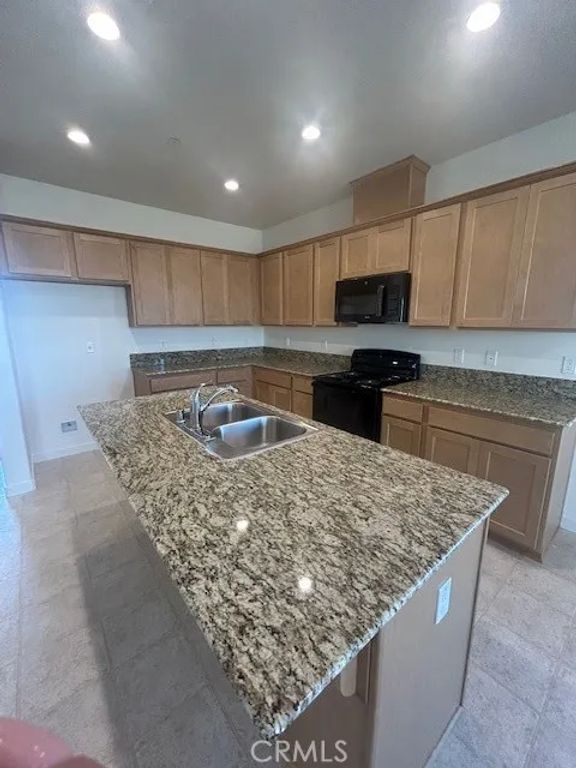 128 Squaw Valley Drive, Merced, CA 95341