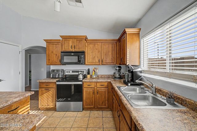22272 W SHADOW Drive, Buckeye, AZ 85326