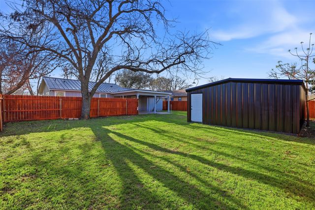 502 Madison Street, Cleburne, TX 76033