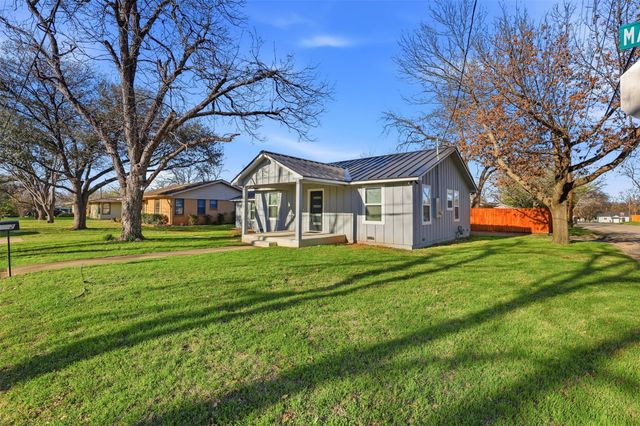 502 Madison Street, Cleburne, TX 76033