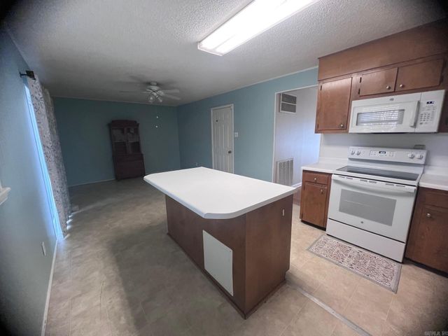 12 Serenity Drive, Little Rock, AR 72205