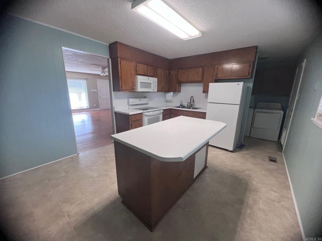 12 Serenity Drive, Little Rock, AR 72205