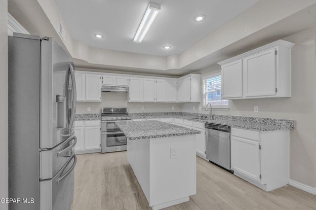 3048 Tierra Nora Drive, El Paso, TX 79938