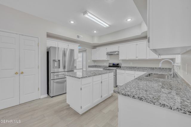 3048 Tierra Nora Drive, El Paso, TX 79938