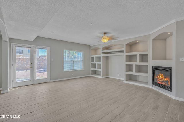 3048 Tierra Nora Drive, El Paso, TX 79938