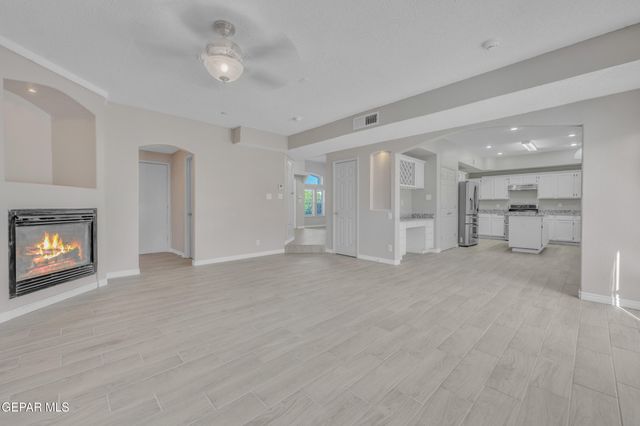 3048 Tierra Nora Drive, El Paso, TX 79938