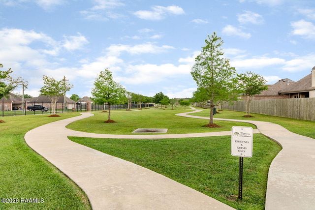 403 Sunshine Rise Drive, Broussard, LA 70518