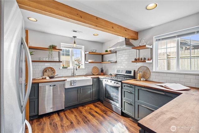 5845 Vista Drive, Ferndale, WA 98248