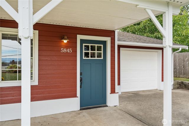 5845 Vista Drive, Ferndale, WA 98248