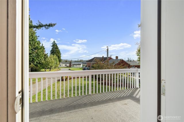 5845 Vista Drive, Ferndale, WA 98248