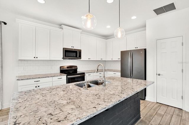 3023 RIDERS PASS, Odessa, FL 33556