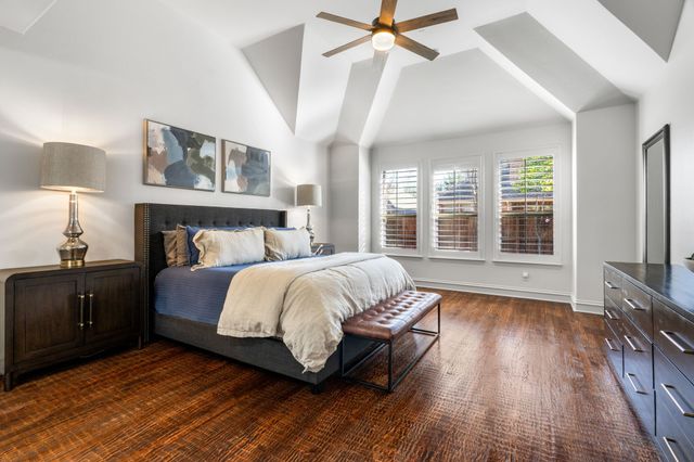 810 Senna Drive, Lantana, TX 76226