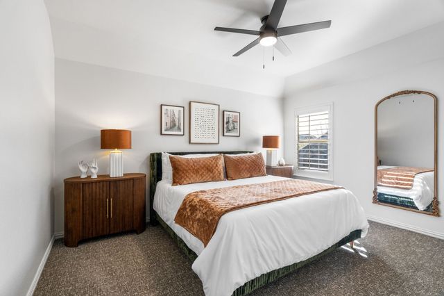 810 Senna Drive, Lantana, TX 76226