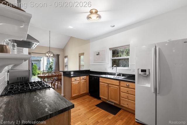 3305 Grove Lane, Auburn Hills, MI 48326