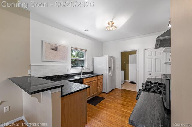3305 Grove Lane, Auburn Hills, MI 48326