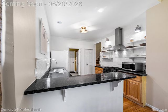 3305 Grove Lane, Auburn Hills, MI 48326