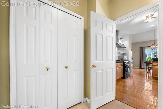 3305 Grove Lane, Auburn Hills, MI 48326