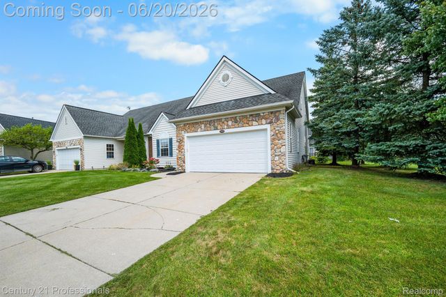 3305 Grove Lane, Auburn Hills, MI 48326