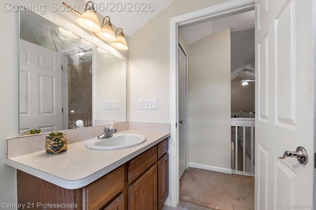 3305 Grove Lane, Auburn Hills, MI 48326