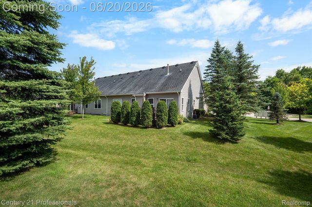 3305 Grove Lane, Auburn Hills, MI 48326