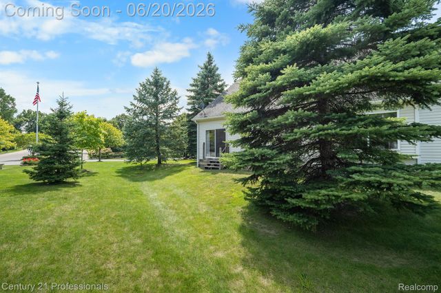 3305 Grove Lane, Auburn Hills, MI 48326